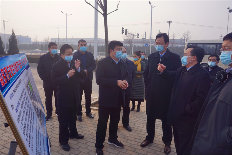 1611664397982284.png 1_領導聽取介紹.png